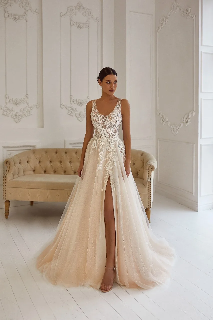 Robe de mariée Adonis en dentelle et tulle fluide – Maison Preciosa Dax