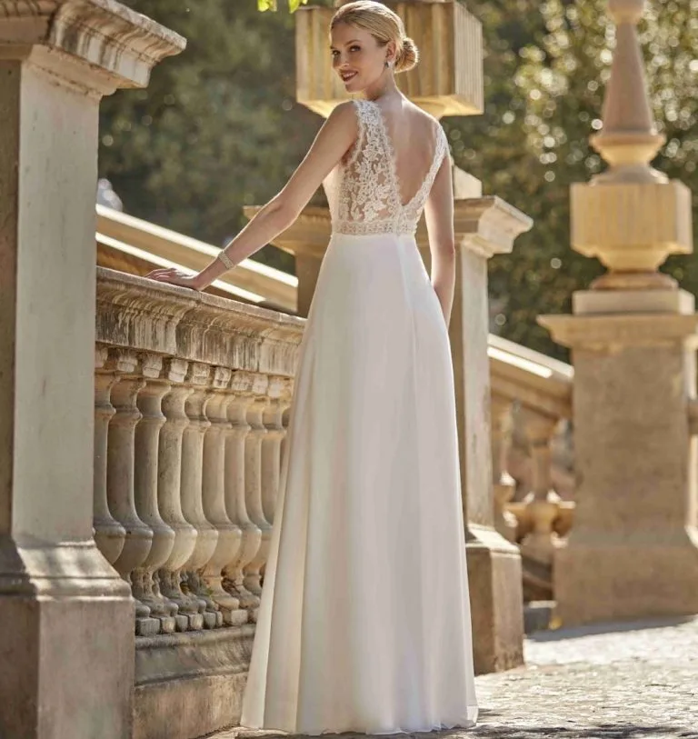 Combien coûte une robe de mariée en 2026 ? 83 robe de mariée bohème dax fluide dentelle dos nu élégant