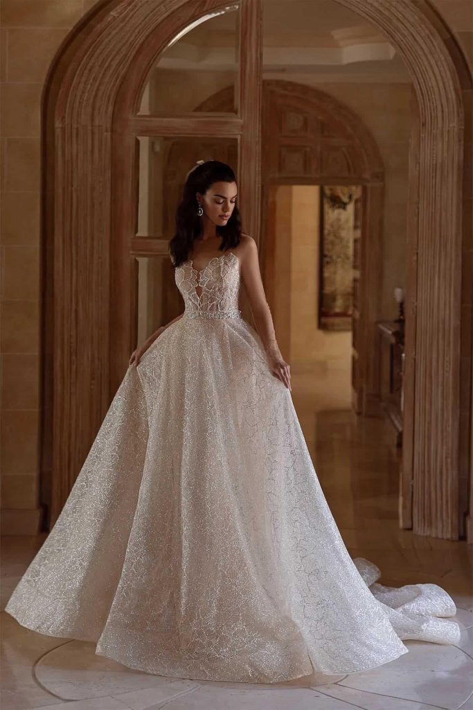 Tendances mariage 2027 dans le Sud-Ouest 1 Robe de mariée Amsterdam avec surjupe – Maison Preciosa Dax