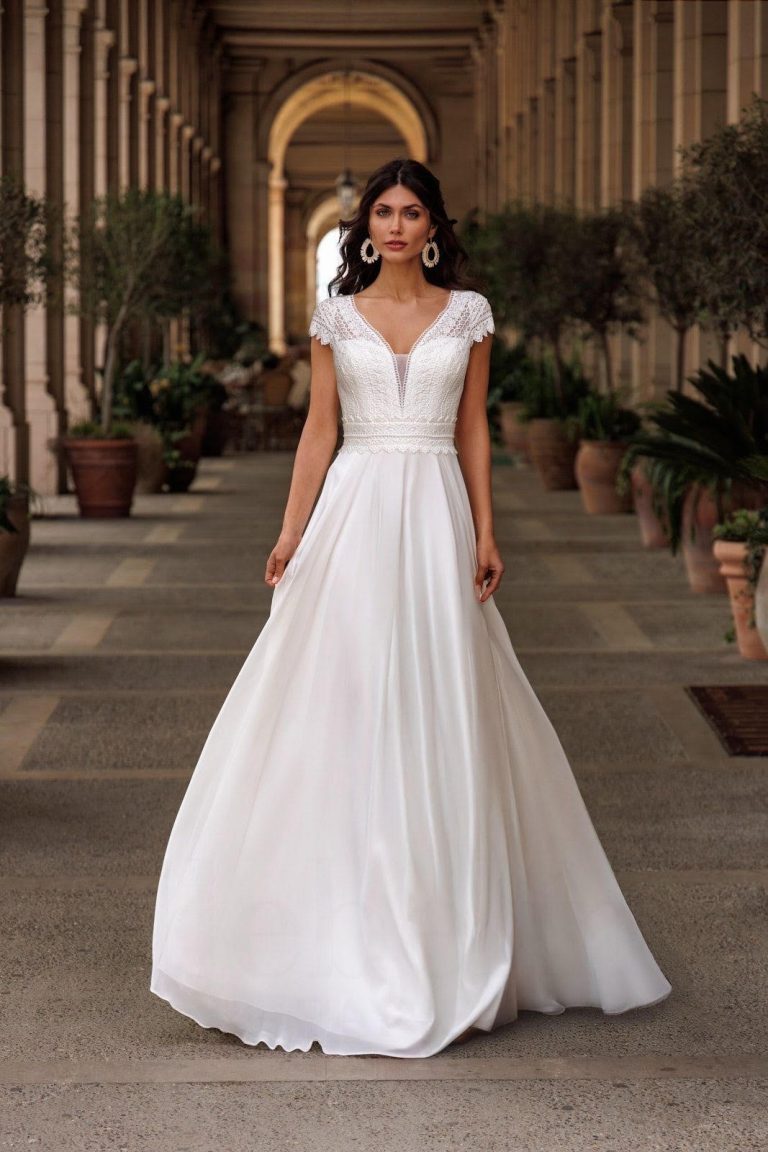Robe de mariée Heucate vue de face – Maison Preciosa Dax